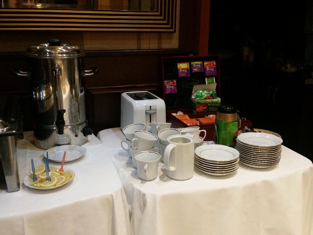 Hotel Texicana Sulechow Ngoại thất bức ảnh