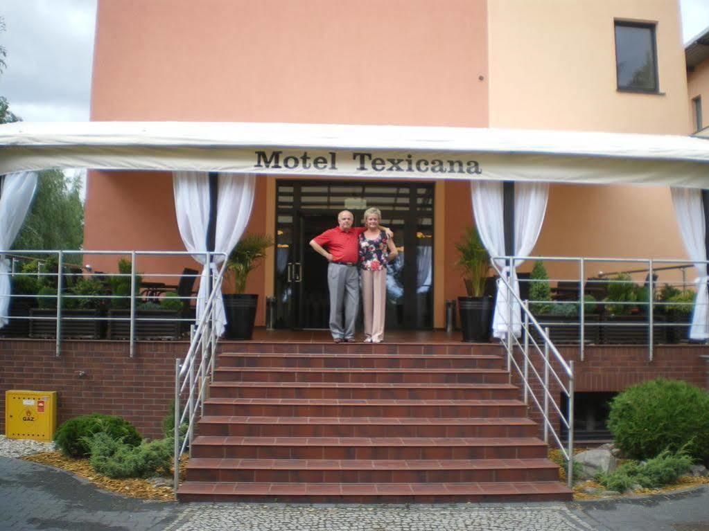 Hotel Texicana Sulechow Ngoại thất bức ảnh