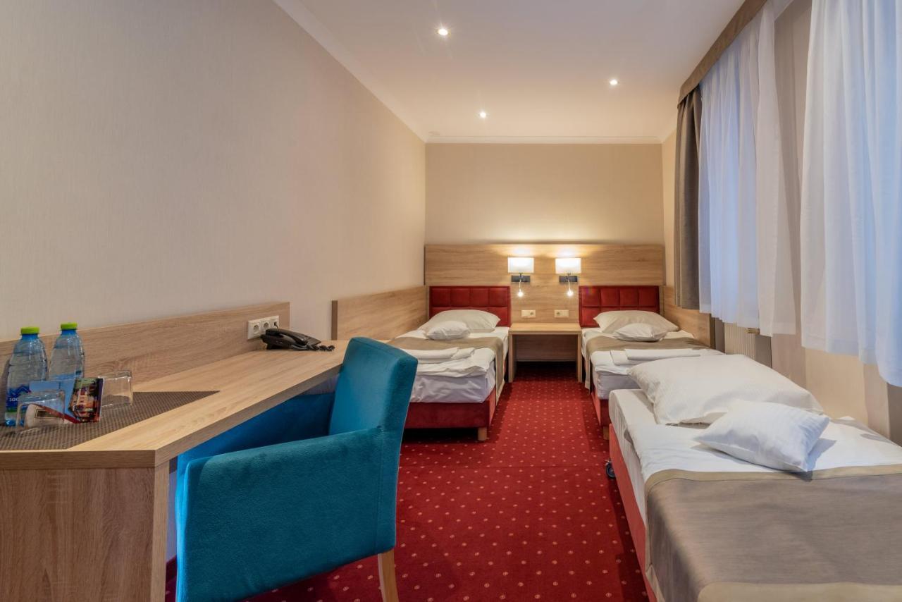 Hotel Texicana Sulechow Ngoại thất bức ảnh