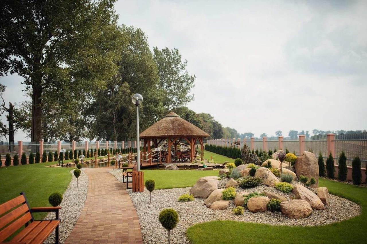 Hotel Texicana Sulechow Ngoại thất bức ảnh